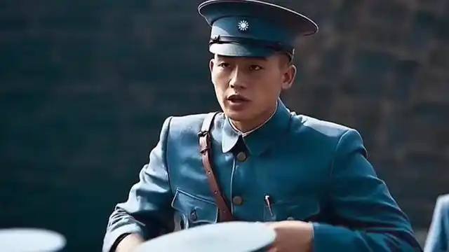 在电影《建军大业》中欧豪饰演的军长是叶挺.