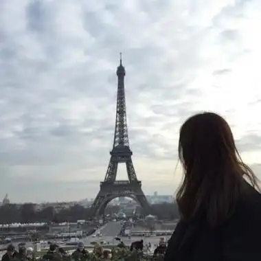 2021年最新背影美女真人头像图片