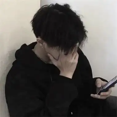 摸头不露脸低调的深色系男生头像