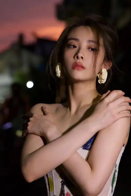 喻言champion体育画报周年刊封面##和喻言的夏日之旅