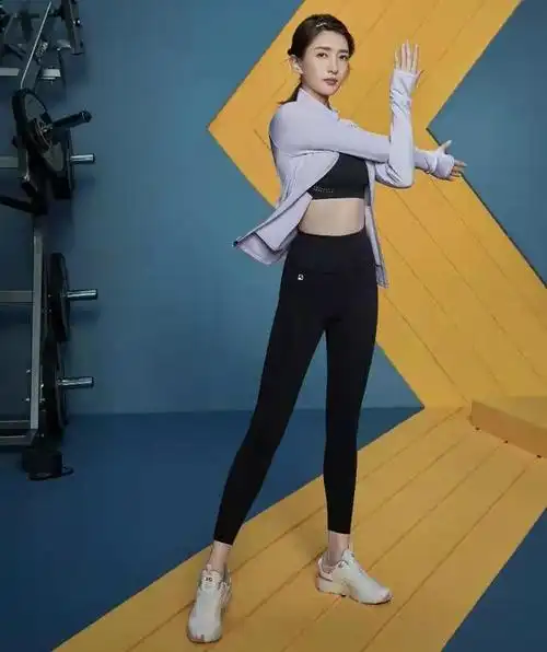江疏影穿运动装拍写真身形饱满引起热议网友得罪了修图师