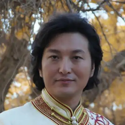 《我的根在草原》— 蒙古族歌唱家齐峰