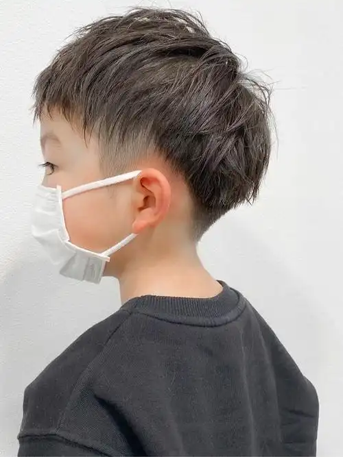 龙年新学期小男孩发型别乱剪,选这几款就对了,个性时尚很帅气|寸头