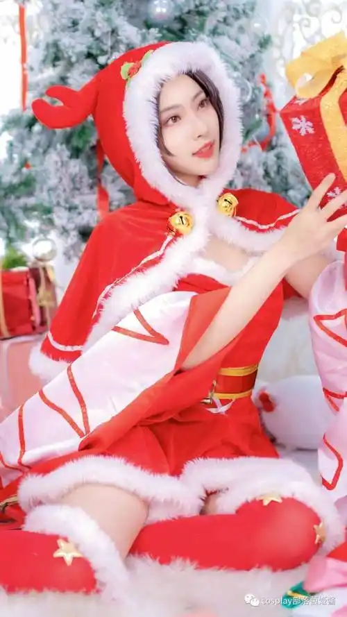 cos王者荣耀貂蝉圣诞恋歌cos正片米粒