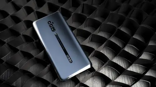 翻到背面,此次reno成功将这个支持5倍无损光学变焦,十倍混合光学变焦