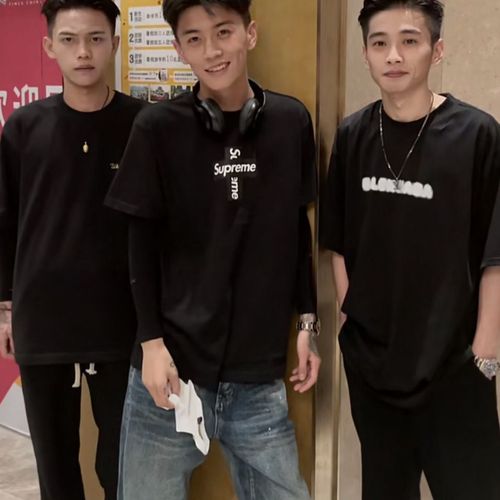 花百万欧美supreme联名短袖男女士宽松圆领t恤夏季上衣潮牌高品质