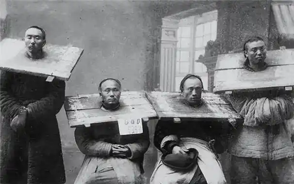 清朝砍头有多残忍?洋人回忆细节:刽子手砍掉33个脑袋不到3分钟