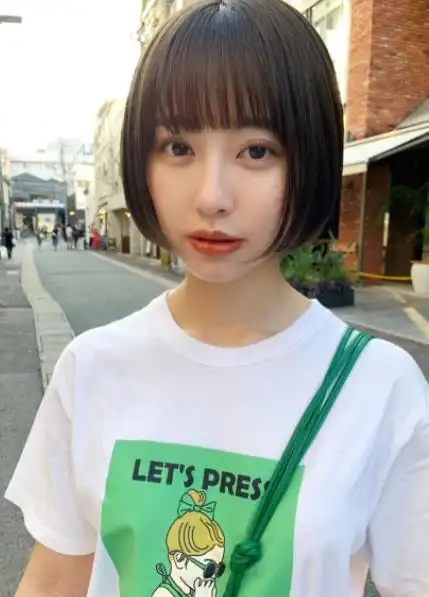短发发型图片女减龄2022,2022最新短发发型女