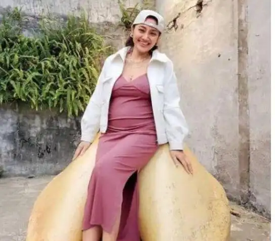 宣布产下蓝眼白皮肤混血娃|叶玮庭|皮肤|怀孕_新浪新闻