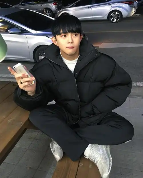 帅哥告诉大家冬天时尚穿法!