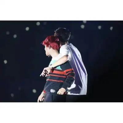 「边伯贤」「朴灿烈」「灿白」「白边头像」「个性」「情侣头像」「by