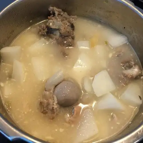 大骨高汤的熬制方法