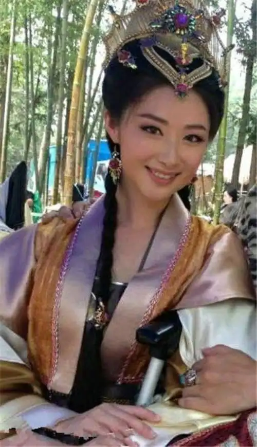 涂黎曼 《封神英雄》邓婵玉