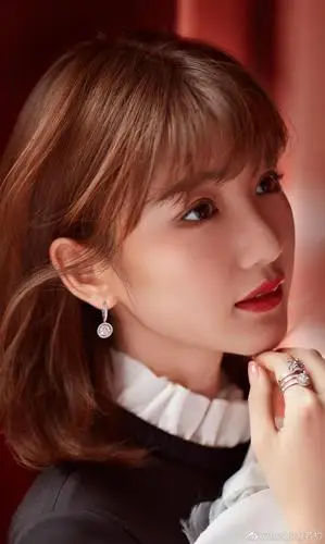 毛晓彤85后女演员清纯可爱大美女颜值身材更是一绝