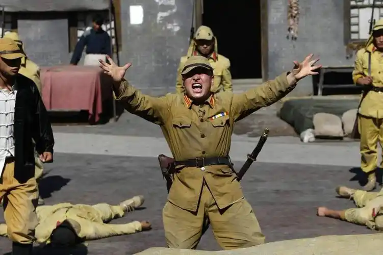 高清:清远一景区上演"抗日队伍"打"鬼子"惊呆观众--热辣万象--中原网