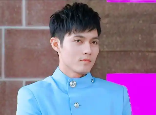 萌学园素材抱图关注