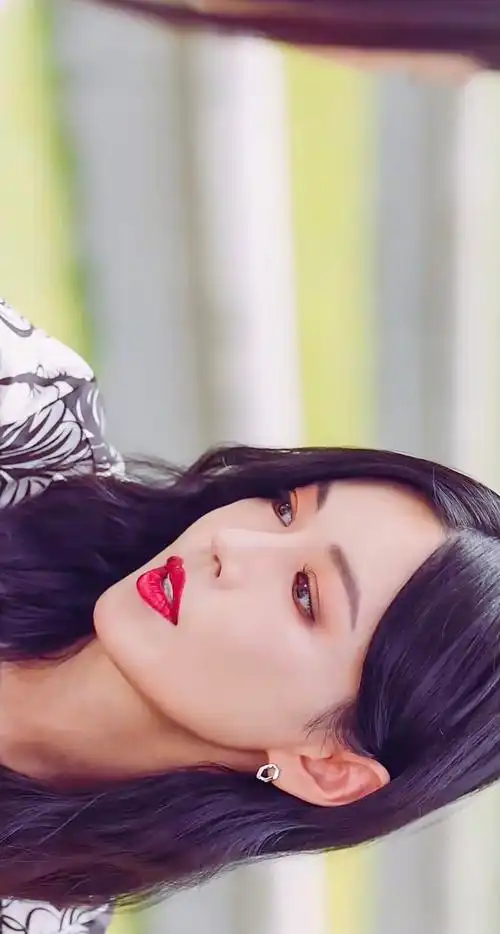 金素妍五官真的好精致