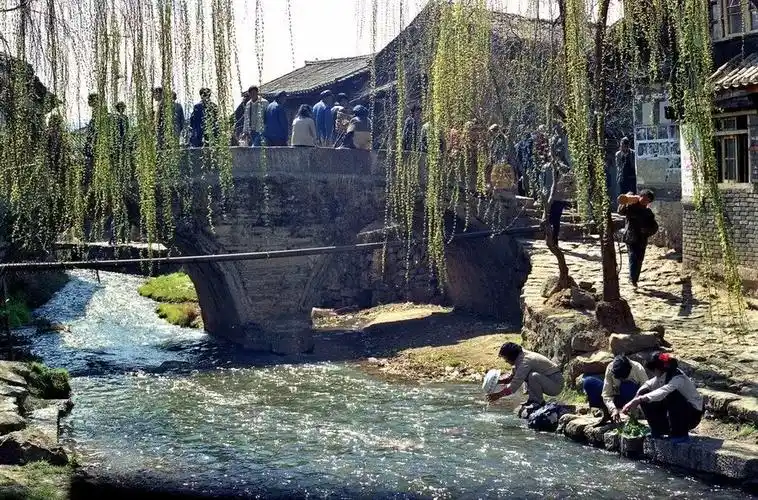 丽江热点70年前的丽江是什么样子的老照片带你回到过去