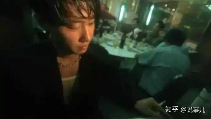 如何评价王家卫的《堕落天使》这部电影?