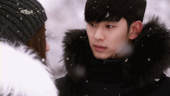 2014年曾风靡一时的sbs电视剧《来自星星的你》也是一部冬季必备名剧.