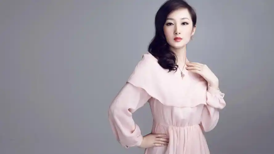 程媛媛生活照壁纸