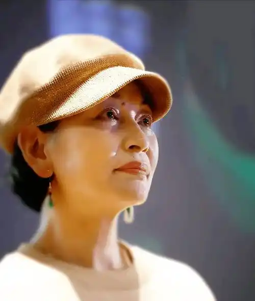 金鸡影后艾丽娅:成名后辞职做个体演员,丈夫也是知名男星_电影_车轮