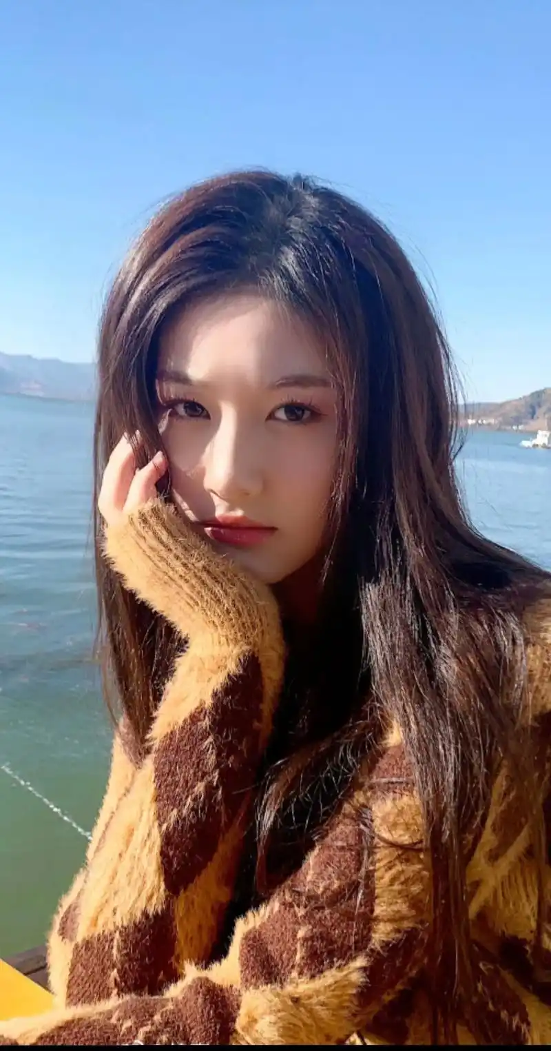 甜美女孩 爱拍照爱生活#分享照片 - 抖音