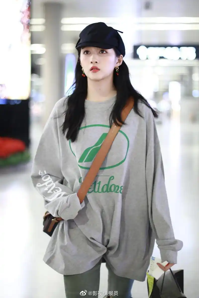 1月6~7日,最近两天的新鲜明星机场look合辑:张翰,张靓颖,程潇,陈学冬