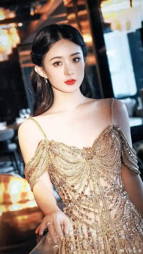 演员赵丽颖[牛哞哞]用作品说话主流认可观众喜爱一路成长[小红花]