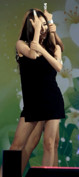 性感美女动态清纯美女好性感宅男围观动态图