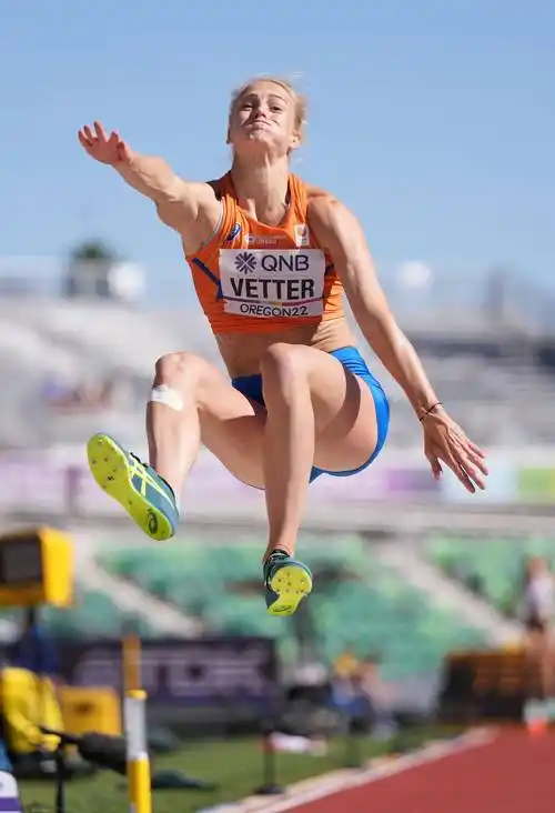 女子七项全能:蒂亚姆夺冠_比赛_新华社_美国