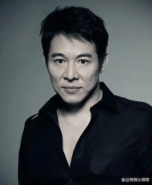 李连杰给大哥百万年薪二哥穷苦一生却拒绝帮助这是为何