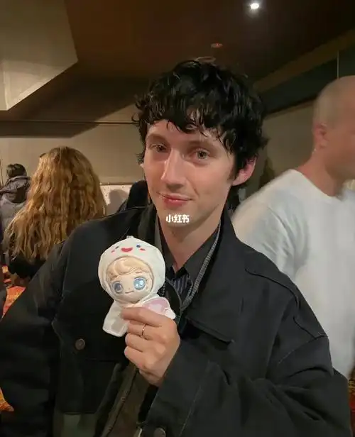 分享图片troyesivan