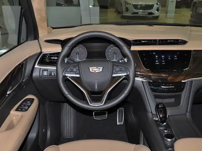 上汽通用凯迪拉克 凯迪拉克xt6 2022款 2.0t 六座四驱铂金型