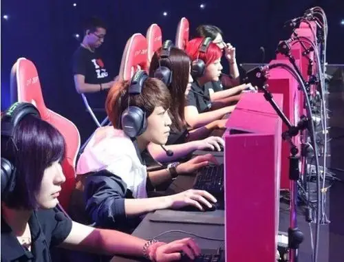 电竞圈里的性别歧视教育引导打破性别壁垒