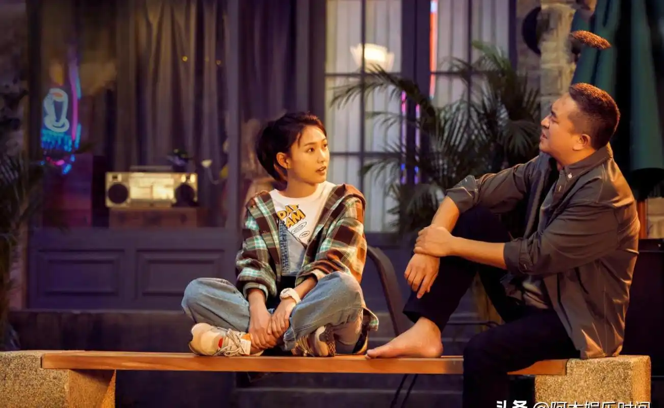 张嘉译携手沙溢,刘敏涛,宋丹丹的电视剧《对你的爱很美》正式杀青