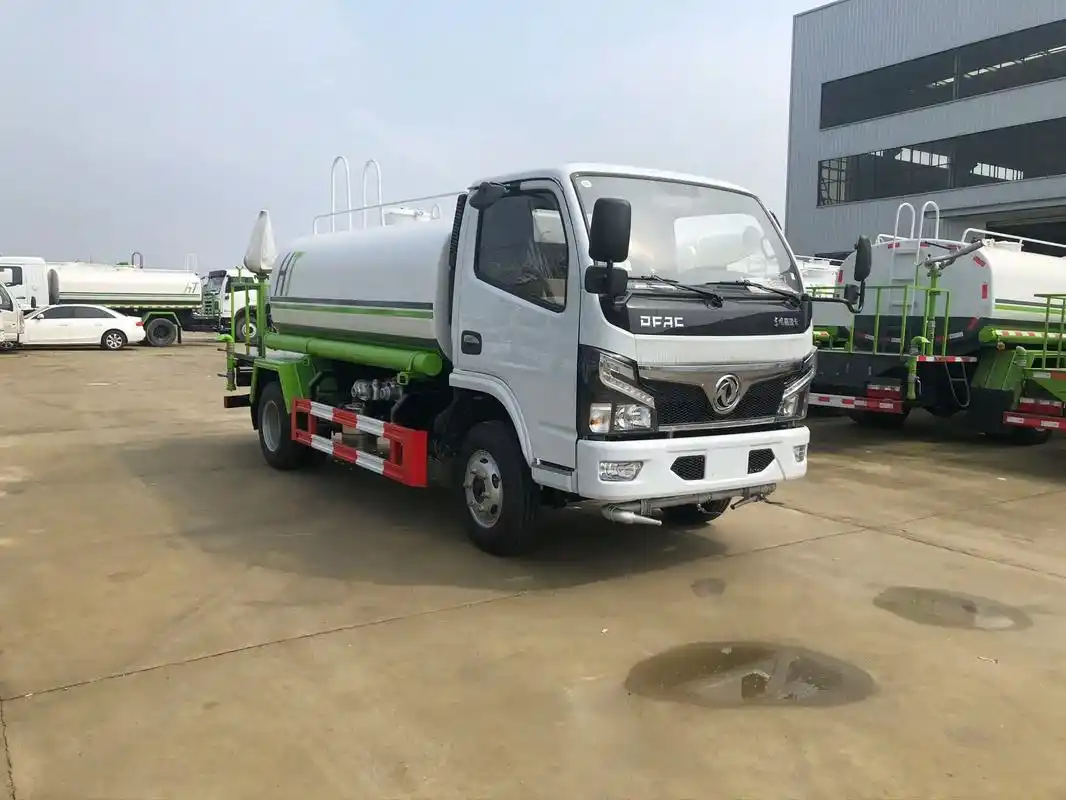 东风多利卡蓝牌5方洒水车