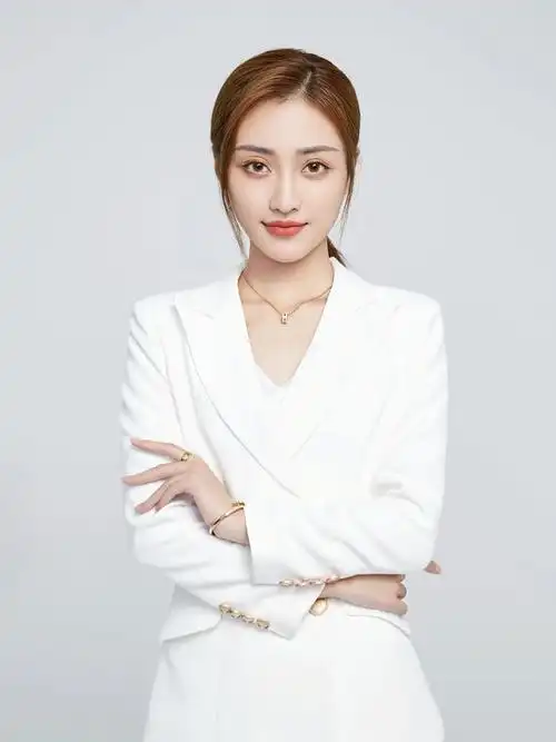 90@ds vision鼎圣摄影-一张精致的形象照是一张会说话的名片是第一