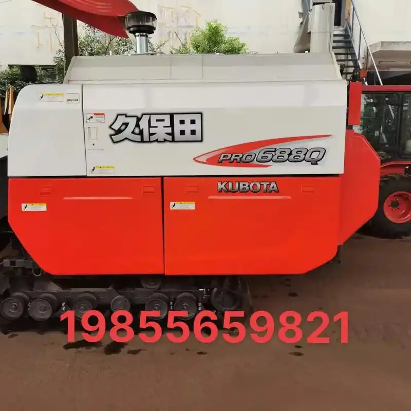 全新久保田688,喜欢的来谈谈.#农业机械 #收稻谷的季节  - 抖音