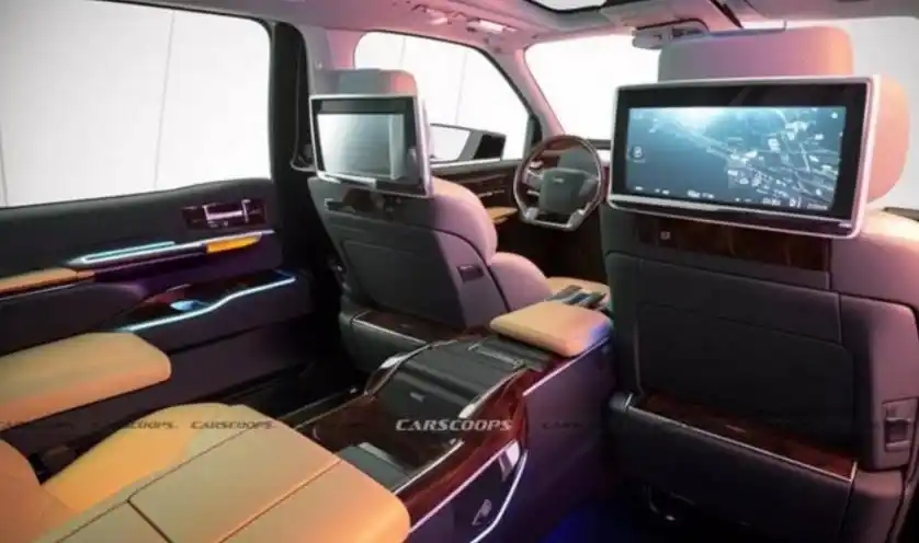 内饰方面,可以看到丰田全新世纪suv的整体布局还是非常不错的,右侧是