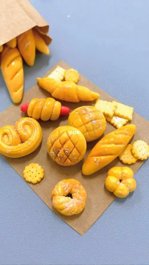 简单易学的几款粘土面包