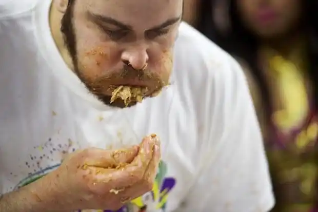 winging it: philadelphia eating record smashed
