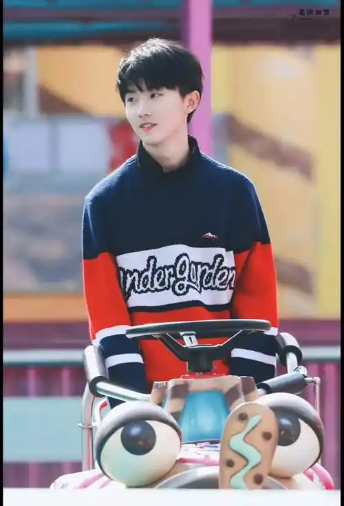 马嘉祺超爱柴六斤-vlog视频-搜狐视频