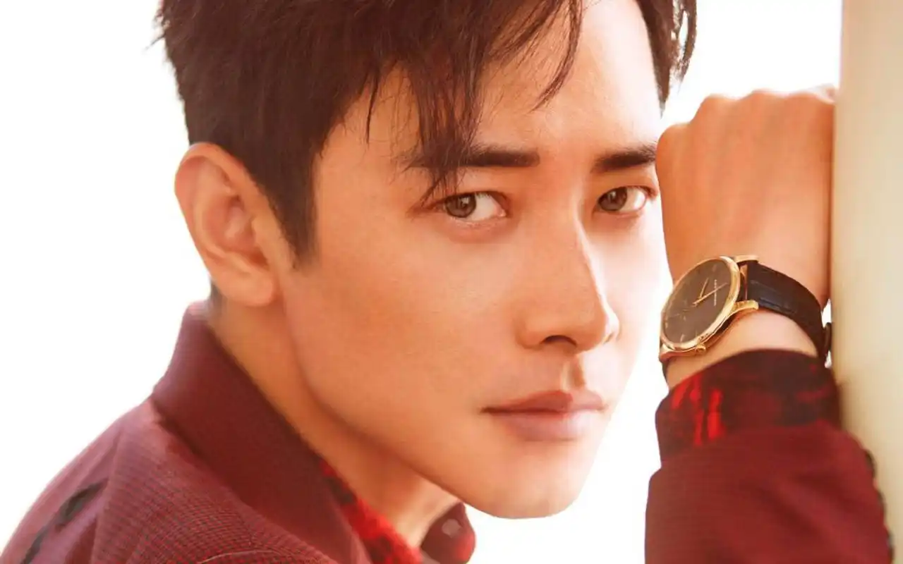 罗晋帅气时尚大片桌面壁纸