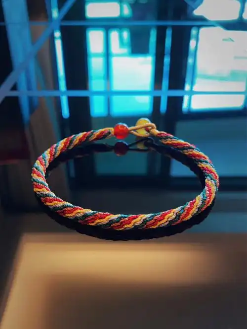 第一笔订单耶,小哥哥要求的配色,大概是敦煌壁画九色鹿的配色.