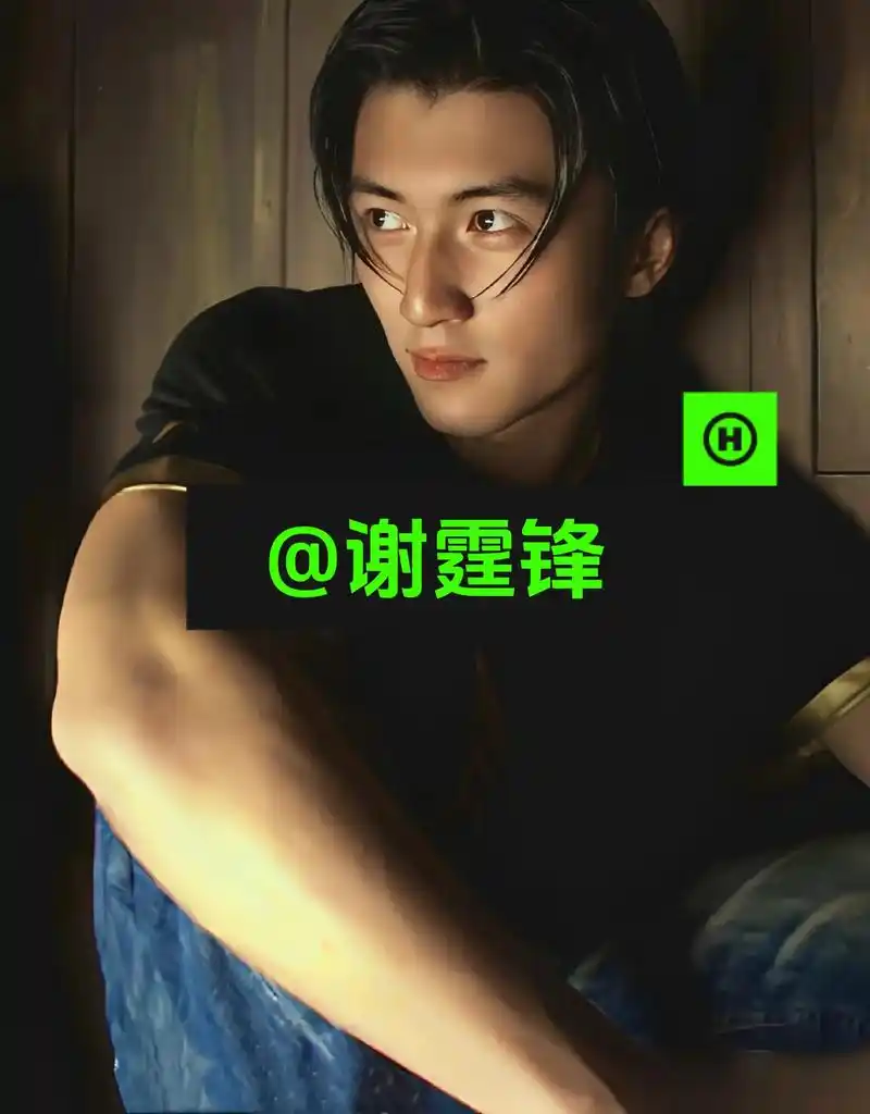 谢霆锋,1980年8月29日出生于中国香港,华语流行乐男歌手