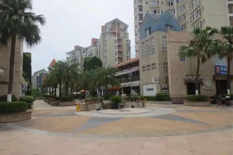 赣州市中级人民法院关于赣州市章江北大道118号蔚蓝半岛e4栋1号店面