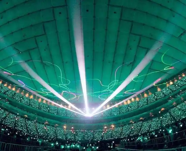 安利绝美应援色和美貌的周边,还有应援灯