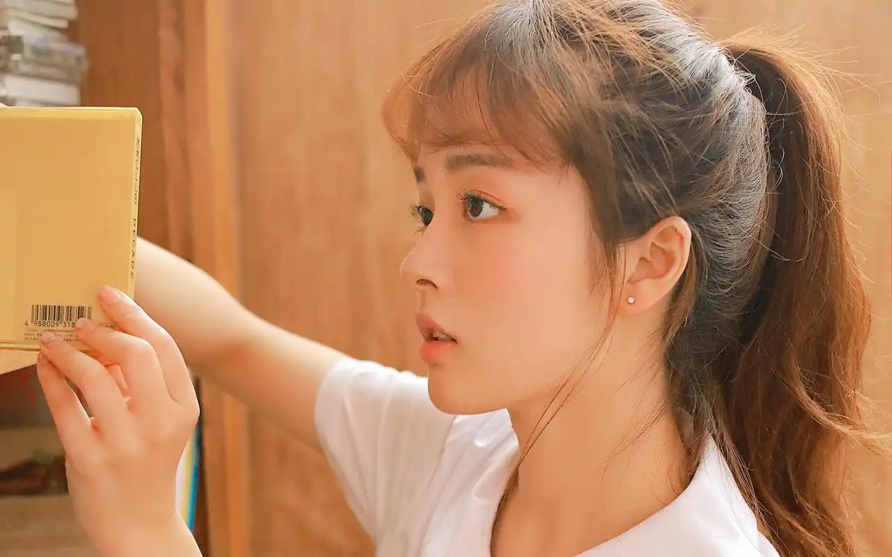 学生制服美女清新文艺写真图片桌面壁纸高清大图预览1920x1200_美女